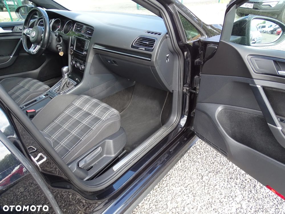 Volkswagen Golf 2.0 TDI BMT GTD - 19