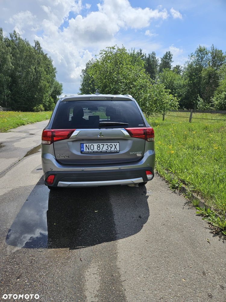 Mitsubishi Outlander 2.0 Intense Comfort 4WD CVT - 10