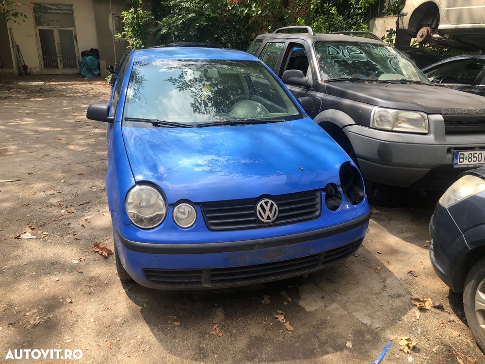 Dezmembrez VW Volkswagen Polo 2003 albastru 1.2 benzina albastru - 3