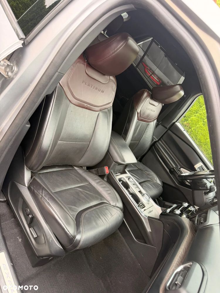 Ford Explorer EcoBoost Plug-in Hybrid PLATINUM - 25