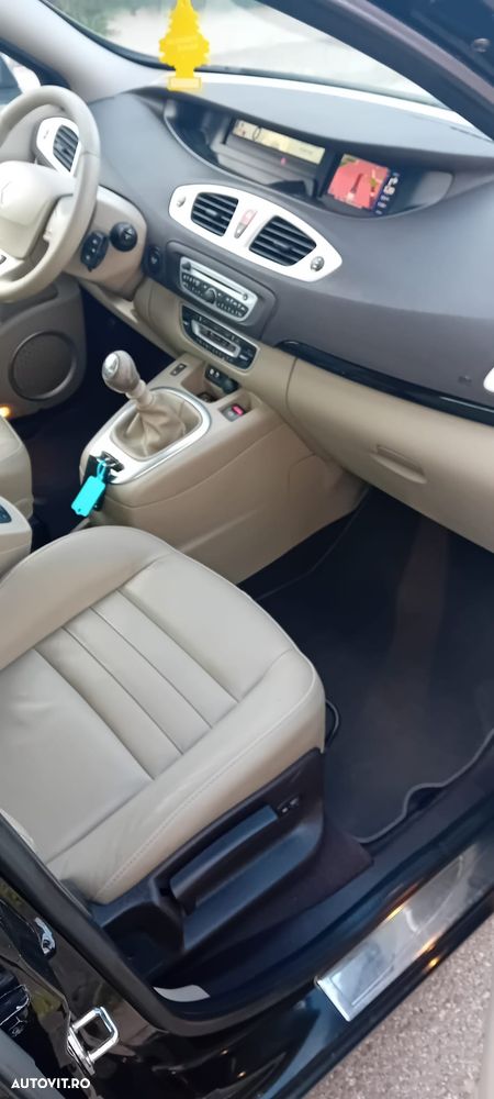 Renault Scenic - 10