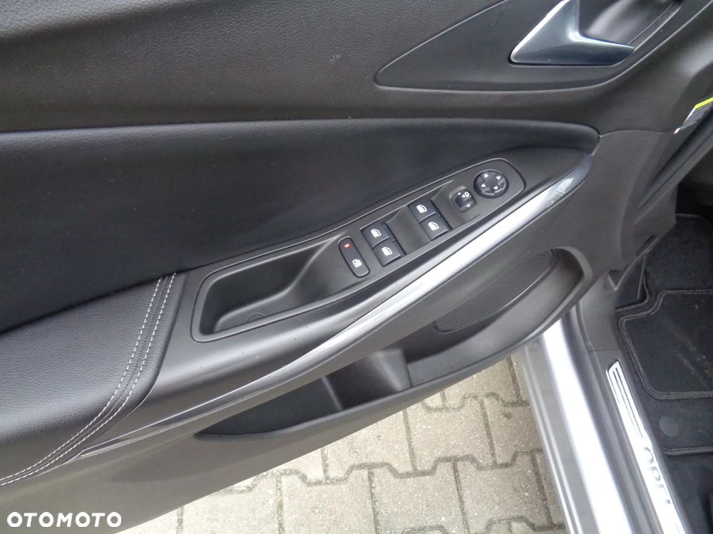 Opel Grandland X 2.0 D Start/Stop Automatik Business Innovation - 28