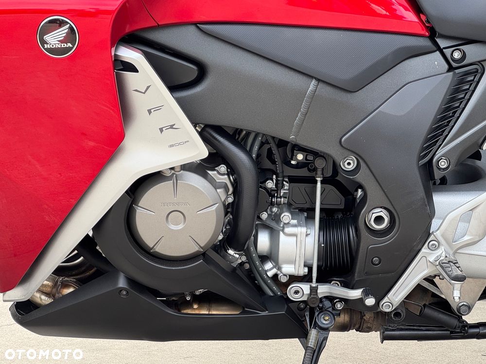 Honda VFR - 35