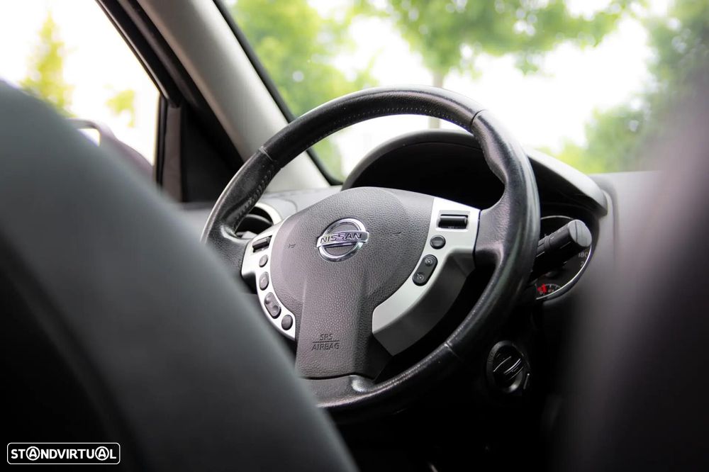 Nissan Qashqai +2 - 42