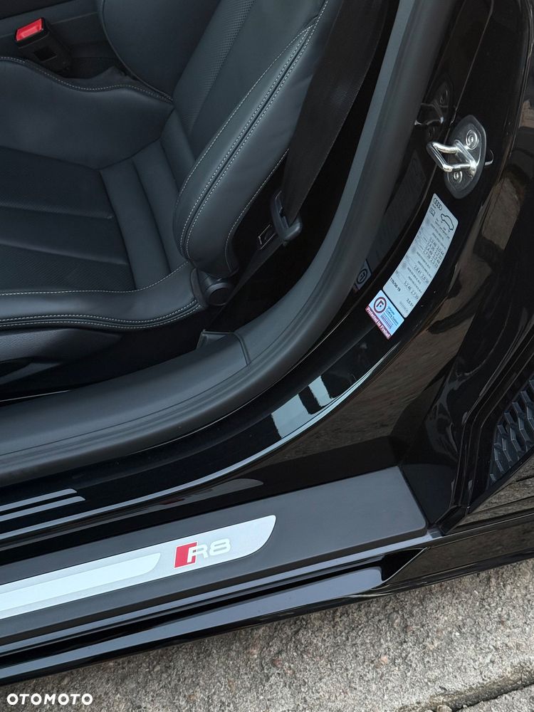Audi R8 Coupé V10 Quattro Performance - 13