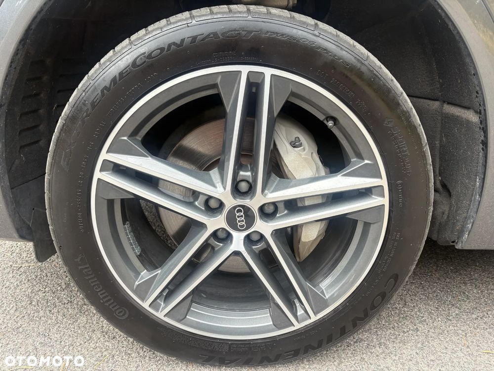 Audi Q5 55 TFSIe quattro S tronic S line business - 11