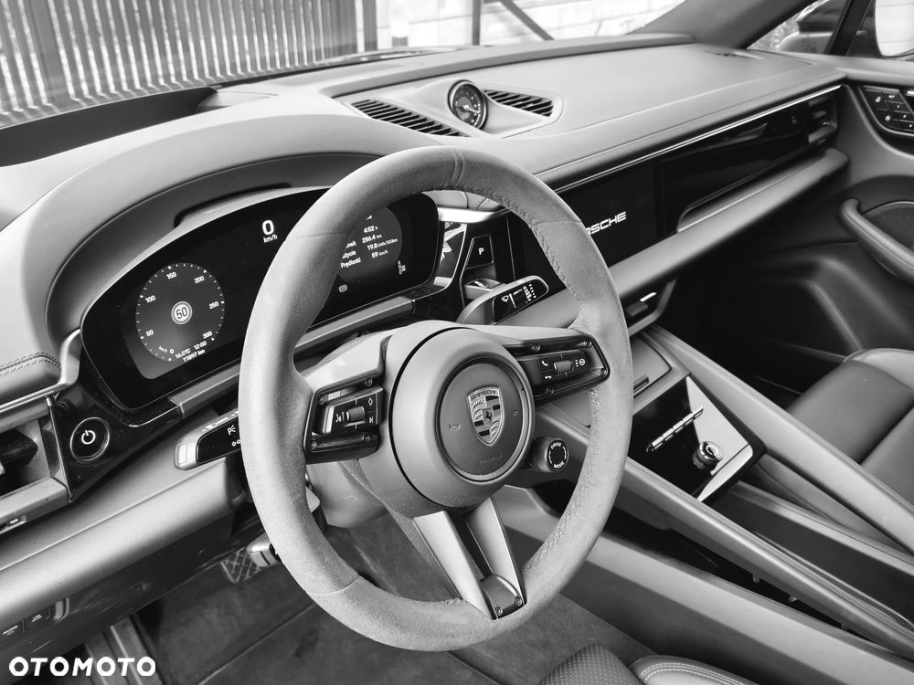 Porsche Macan - 9