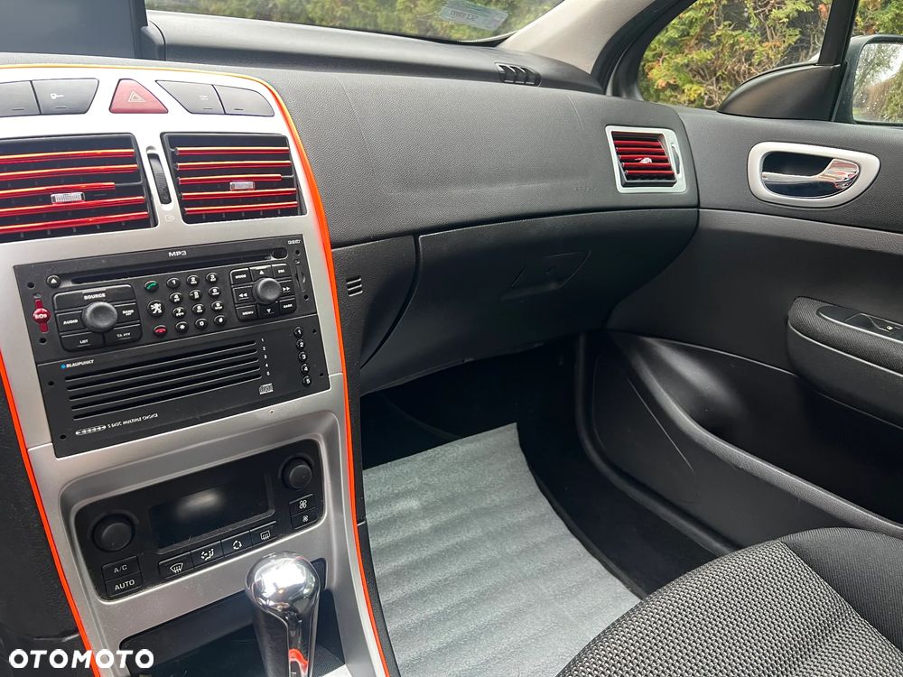 Peugeot 307 HDi 135 Automatik OXYGO - 10