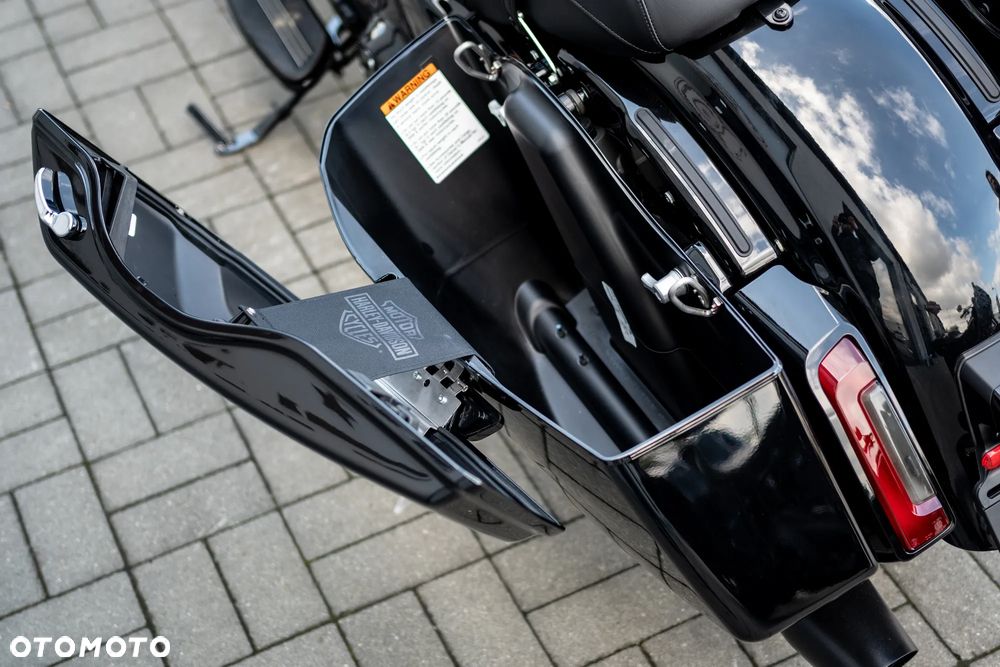 Harley-Davidson Touring Street Glide - 8