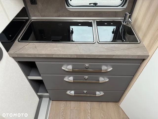 Hobby De Luxe - 23