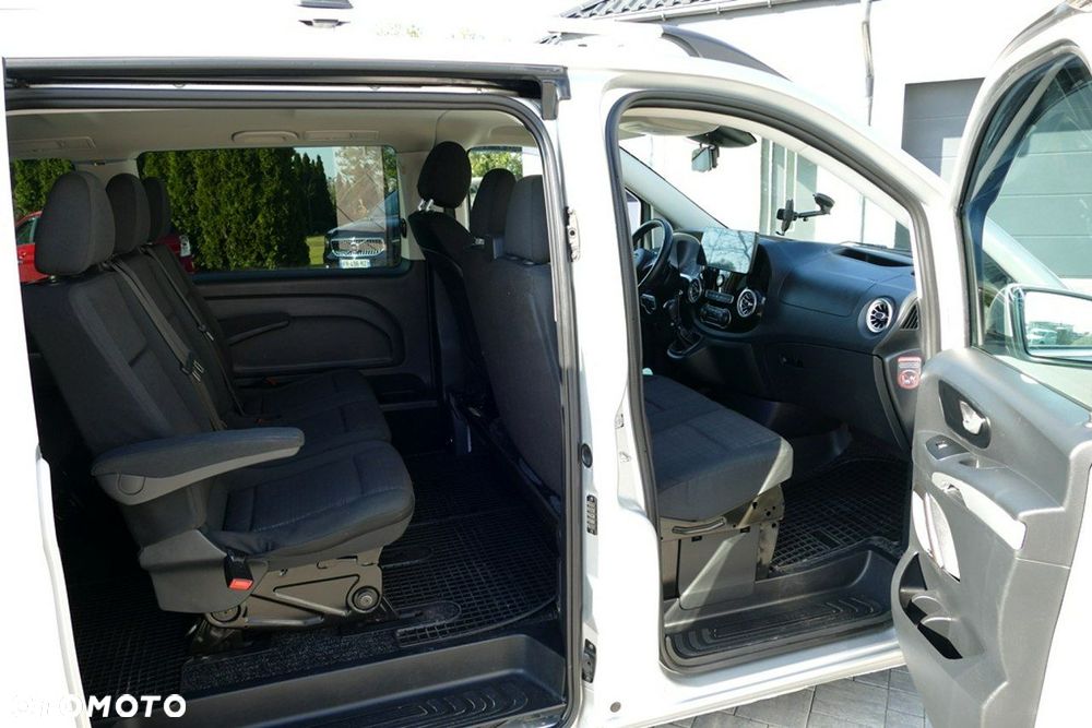 Mercedes-Benz Klasa V - 28