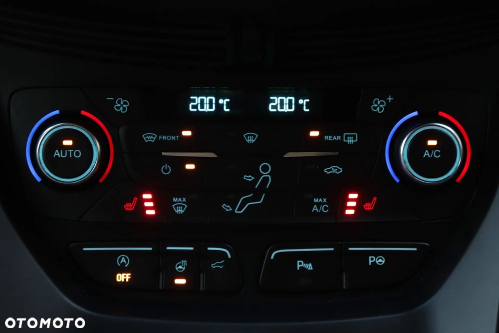 Ford Kuga 2.0 TDCi 4x4 Titanium - 31