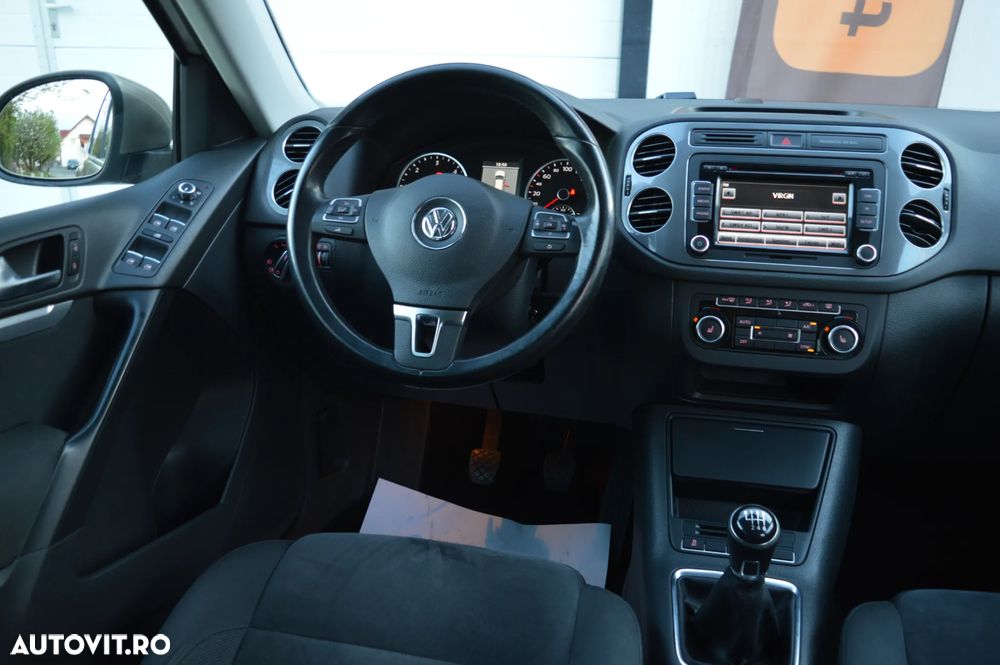 Volkswagen Tiguan 2.0 TDI DPF 4Motion BlueMotion Technology Sport & Style - 37