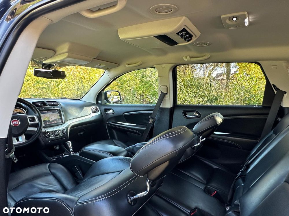Fiat Freemont 2.0 Multijet 16V DPF Automatik Allrad Lounge - 17