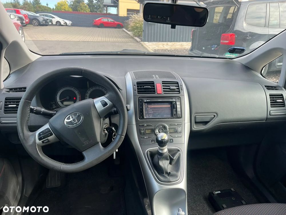 Toyota Auris - 6