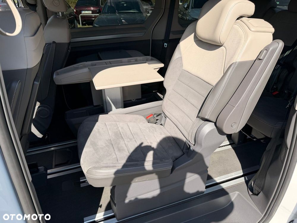 Volkswagen Multivan 2.0 TDI L2 Style DSG - 16