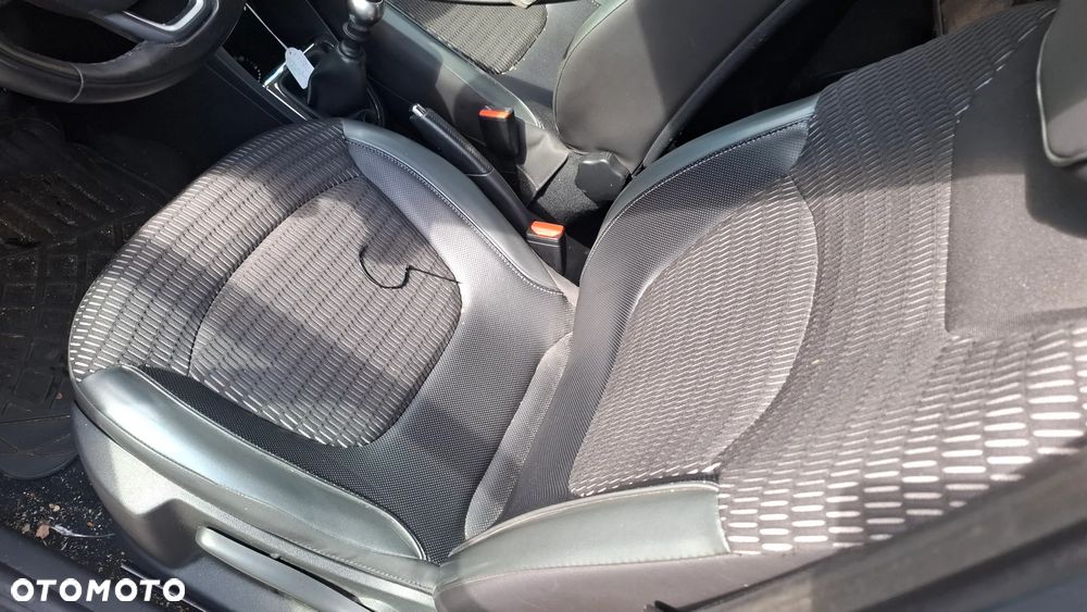 Renault Captur - 14