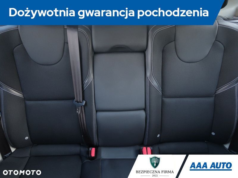 Volvo V40 - 12