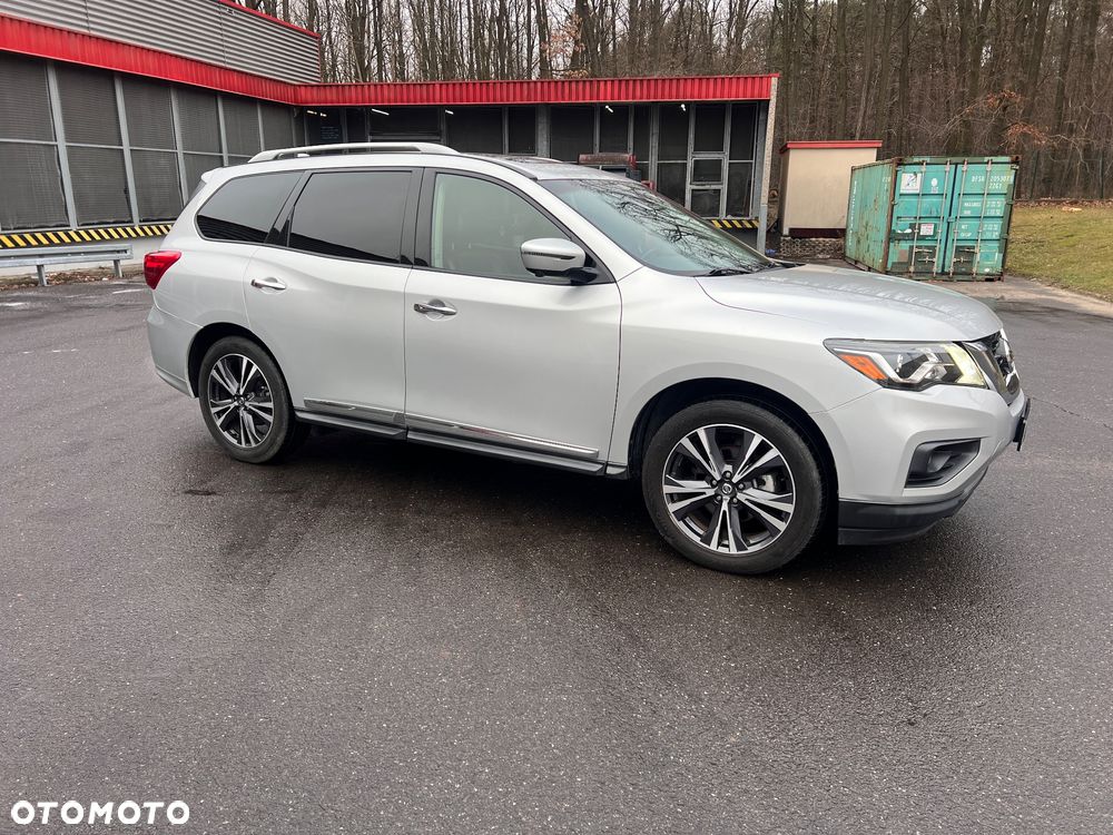 Nissan Pathfinder - 14
