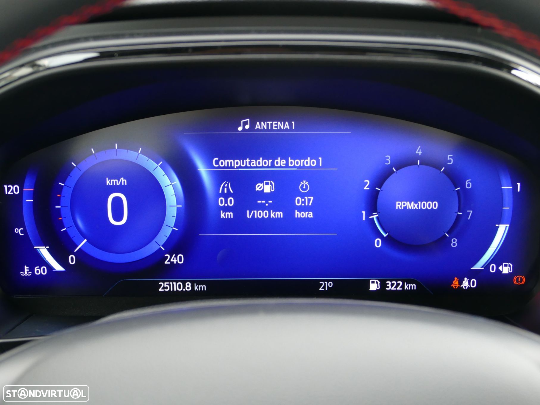 Ford Focus 1.0 EcoBoost MHEV ST-Line X - 14