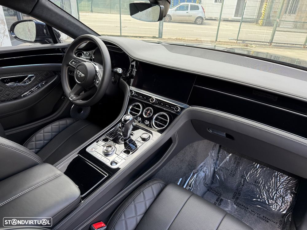 Bentley Continental V8 S - 34