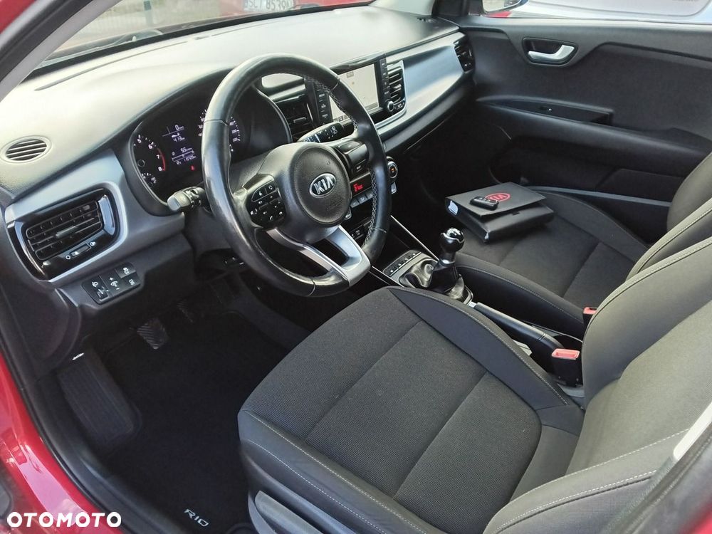Kia Rio - 10