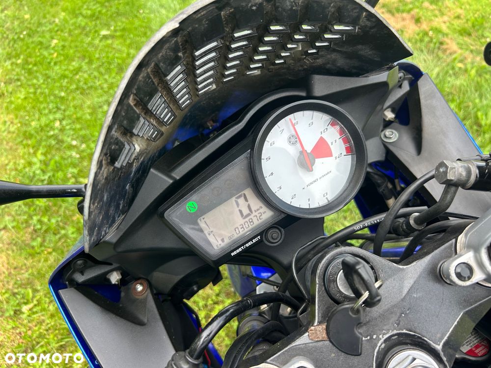 Yamaha YZF - 7