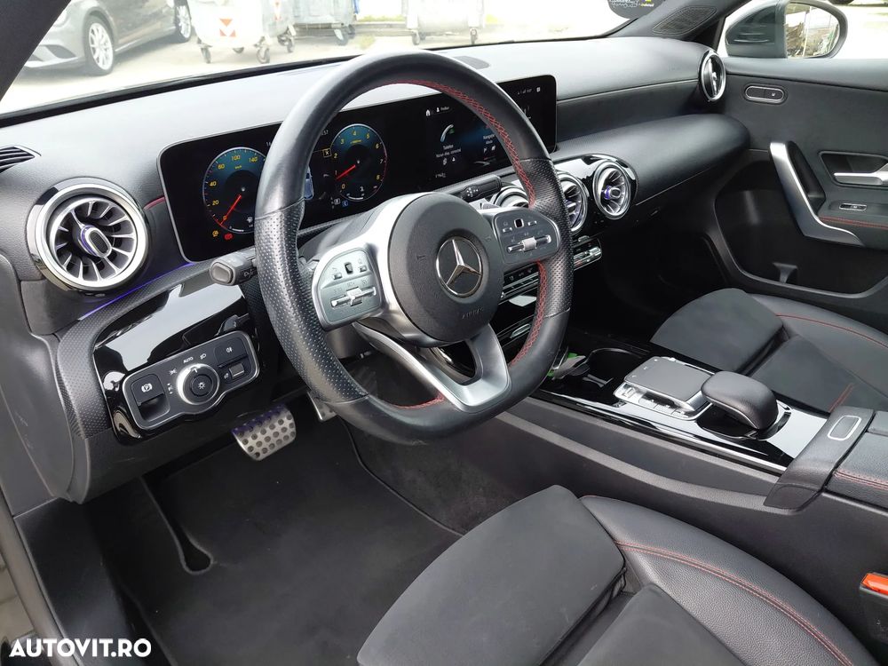 Mercedes-Benz A 220 Sedan 7G-DCT AMG Line - 18