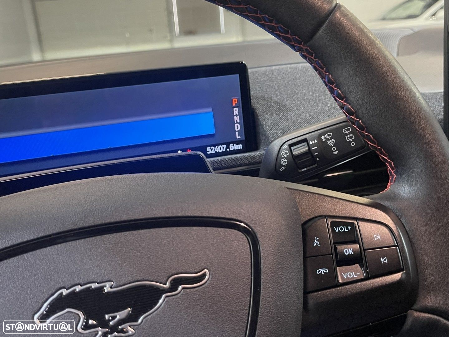 Ford Mustang Mach-E 98.7 kWh Premium AWD - 39