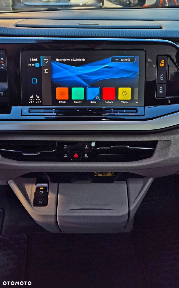 Volkswagen Multivan 2.0 TDI L2 Edition DSG - 23