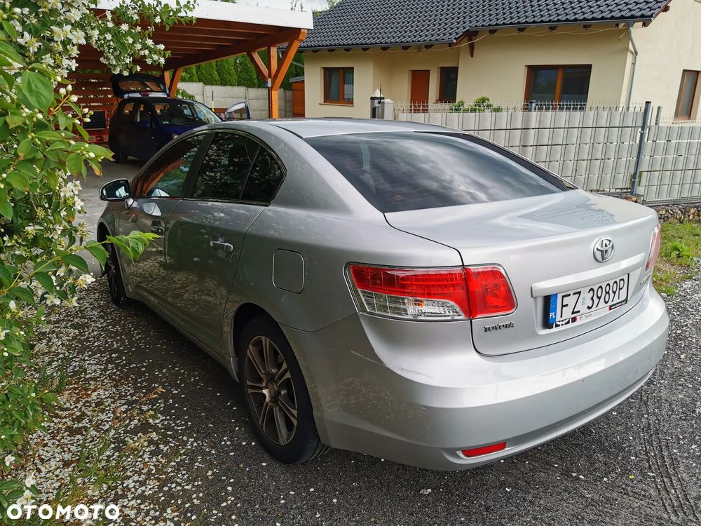 Toyota Avensis 2.0 D-4D Sol - 5