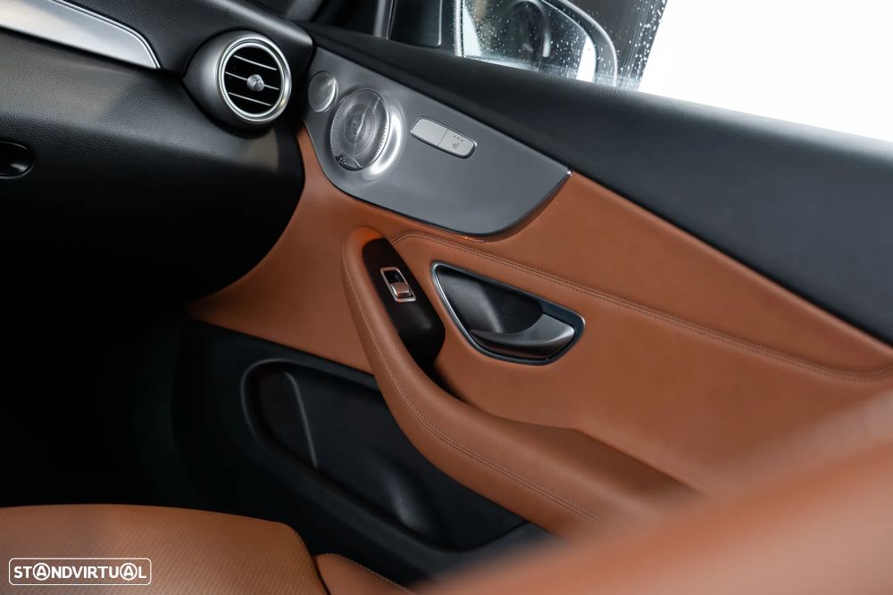 Mercedes-Benz C 300 7G-TRONIC AMG Line - 22
