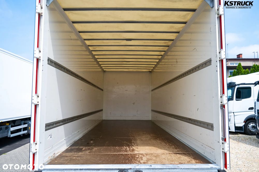 Mercedes-Benz Atego 818 L Kontener 7,25 - 19
