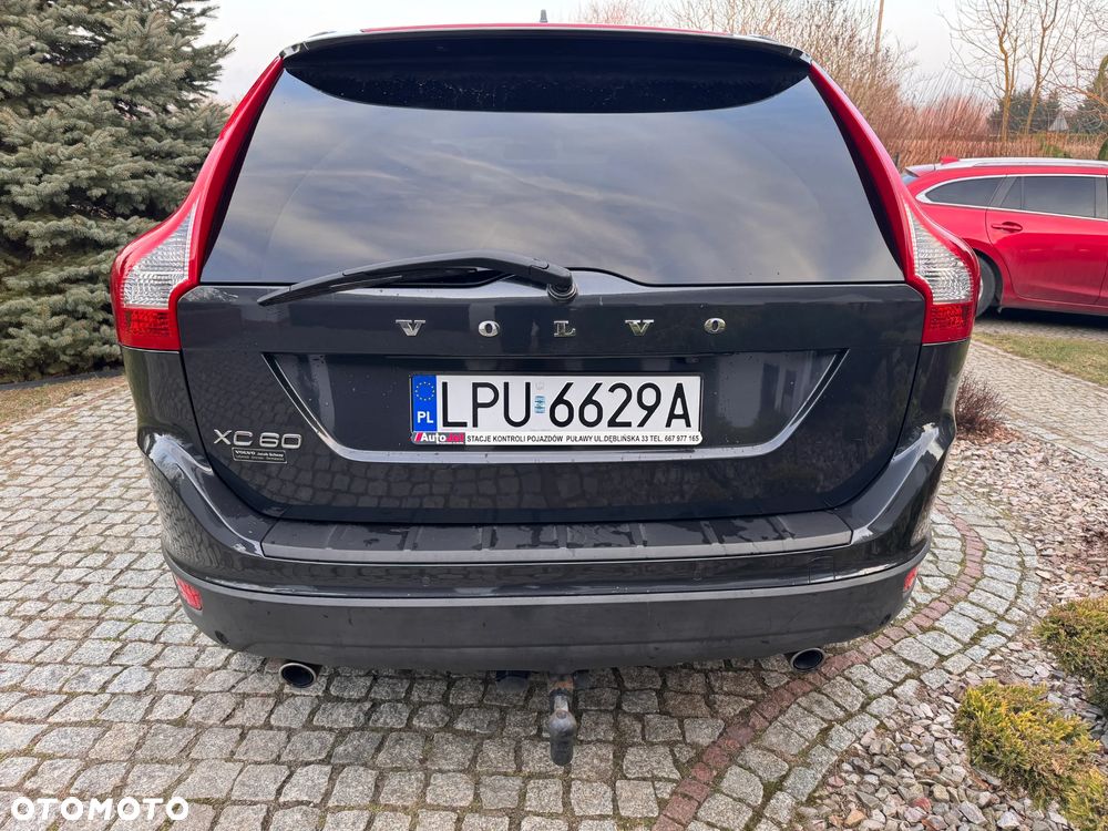 Volvo XC 60 2.4D AWD Summum - 12
