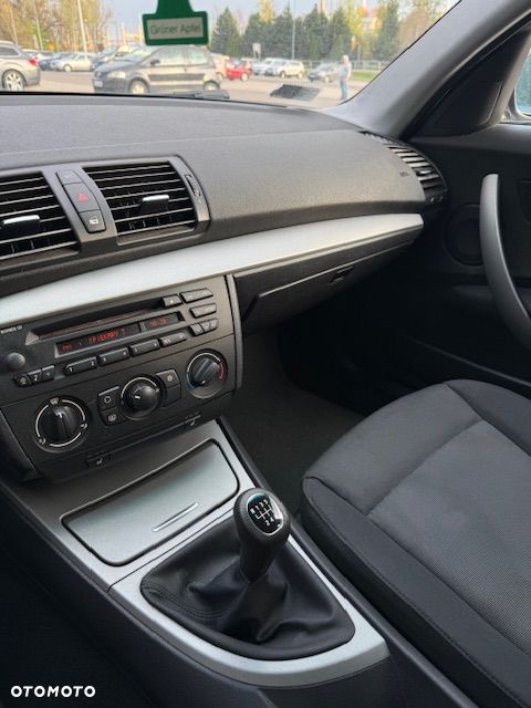 BMW Seria 1 116i - 8