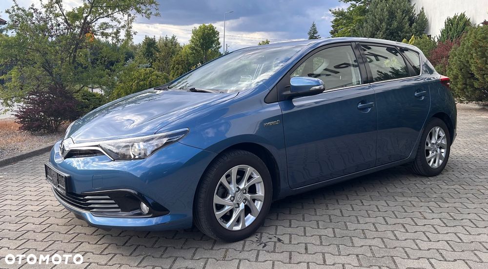 Toyota Auris - 11