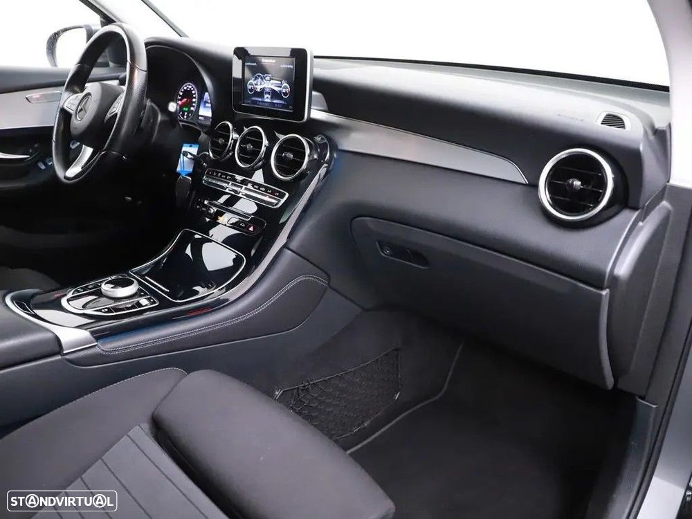 Mercedes-Benz GLC 220 - 19