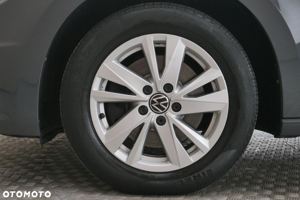 Volkswagen Touran - 14