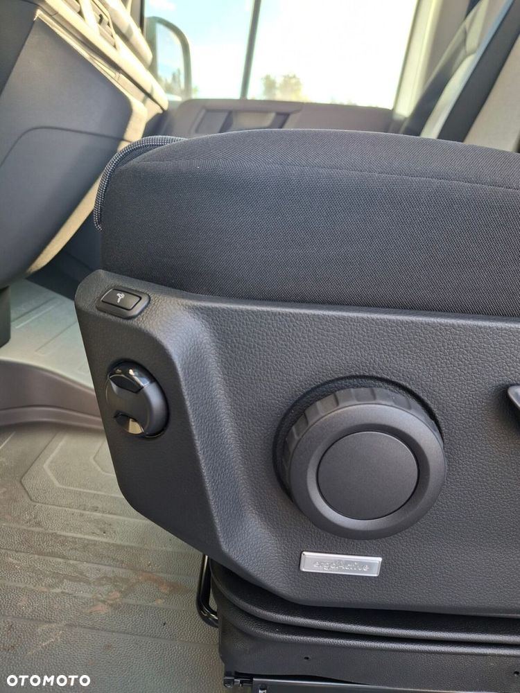 Volkswagen Crafter - 14