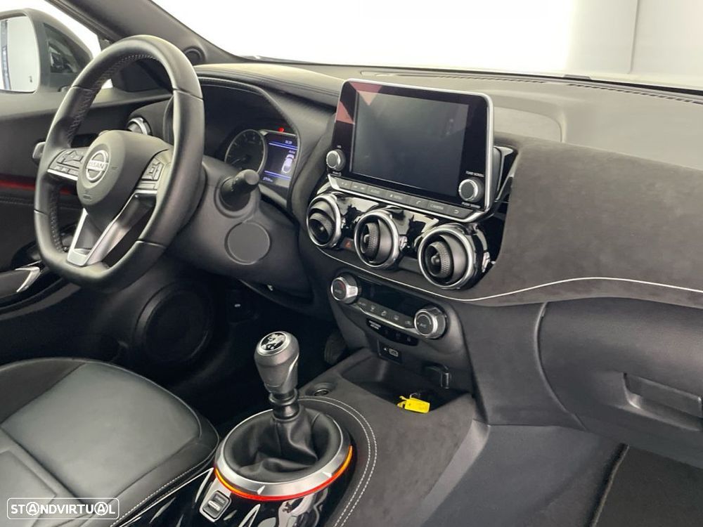 Nissan Juke 1.0 DIG-T N-Design Silver — fotografia 22