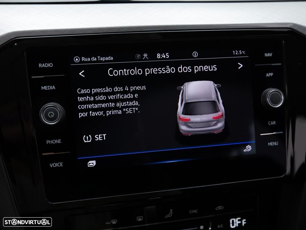 VW Passat Variant 2.0 TDI Business DSG - 26