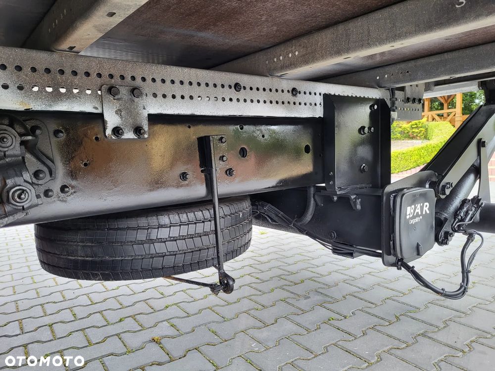 Mitsubishi Fuso Canter 7C18 Kontener + Winda Stan Bardzo Dobry - 13