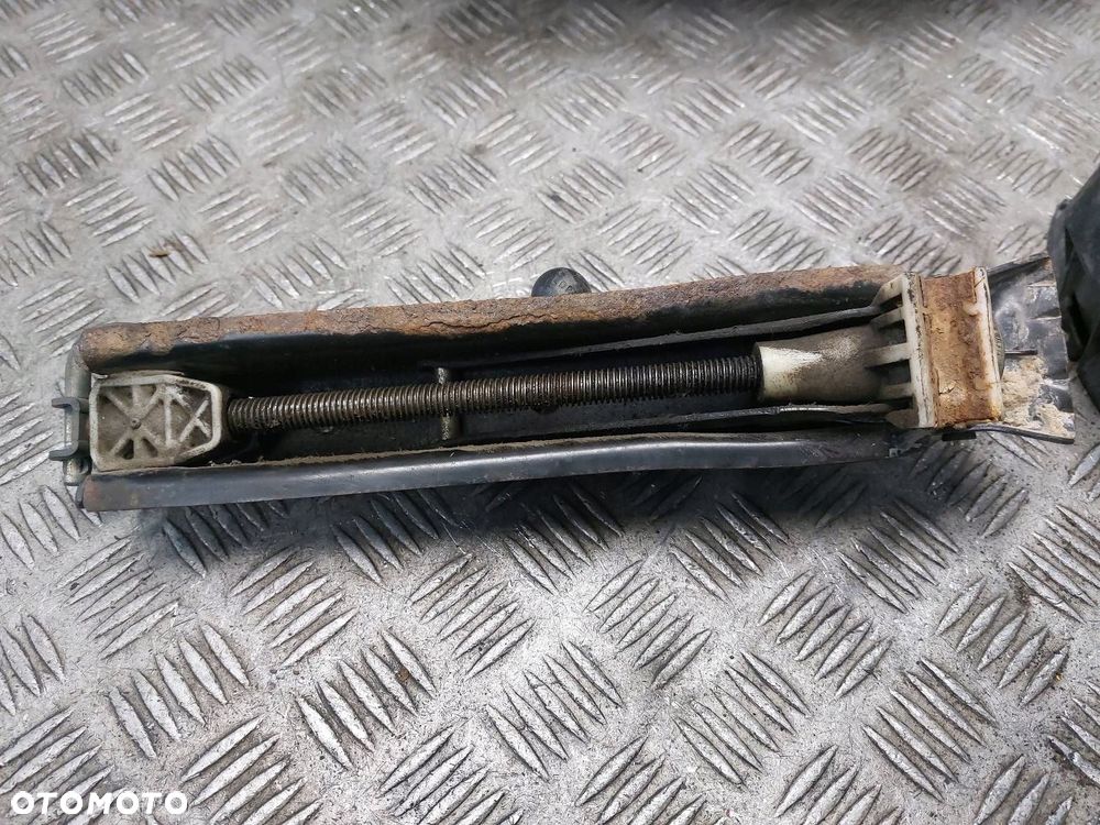 ORGANIZER WKŁAD BAGAŻNIKA + ZAPAS 4x108 FI65,1 205/55R16 PEUGEOT 307 - 5