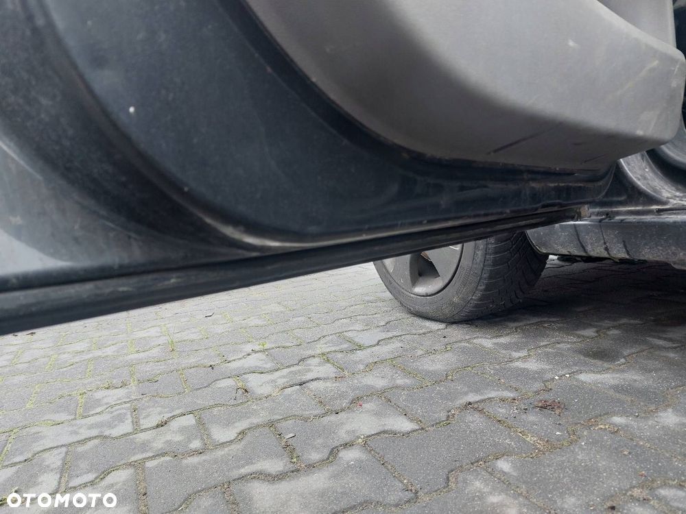 DRZWI KOMPLETNE LEWY PRZÓD RENAULT MEGANE III TEB66 - 6