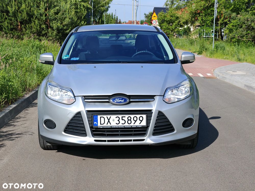 Ford Focus 1.6 Ambiente - 2