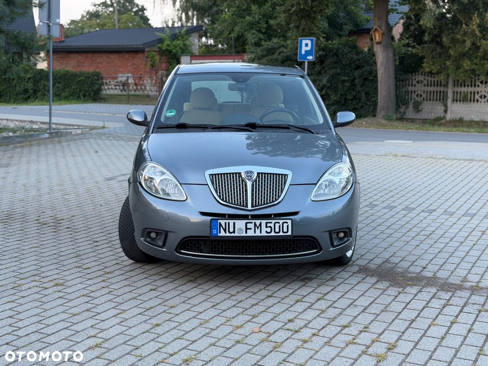 Lancia Ypsilon Y 1.4 8v Platino - 10