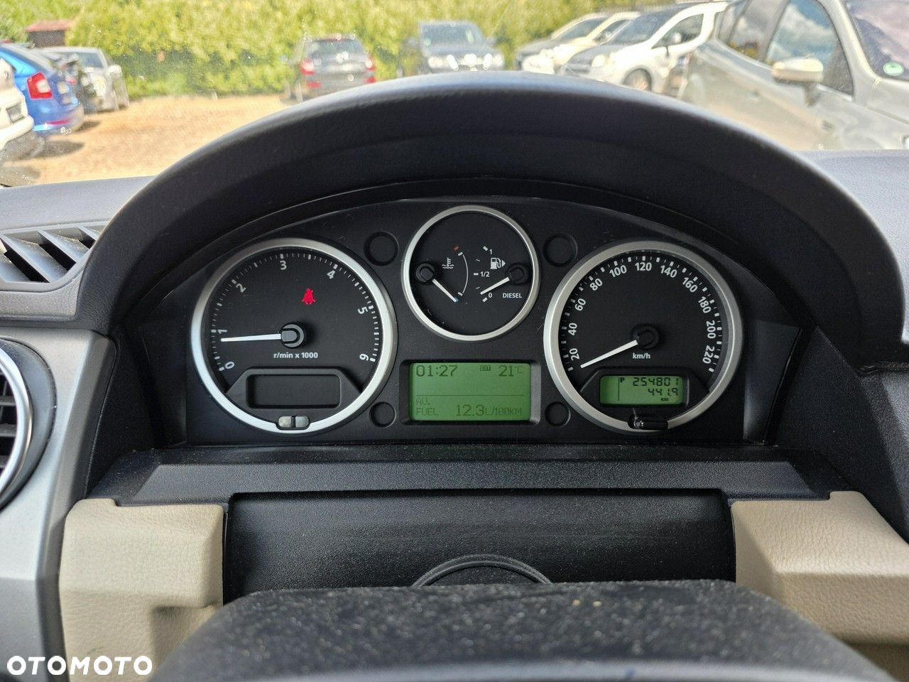 Land Rover Discovery IV 2.7D V6 S - 30