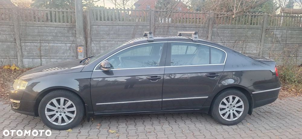Volkswagen Passat 2.0 FSI Comfortline - 3