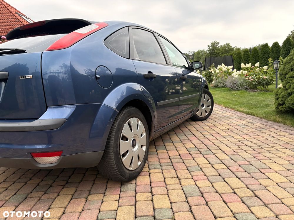 Ford Focus 1.8 TDCi Trend - 9