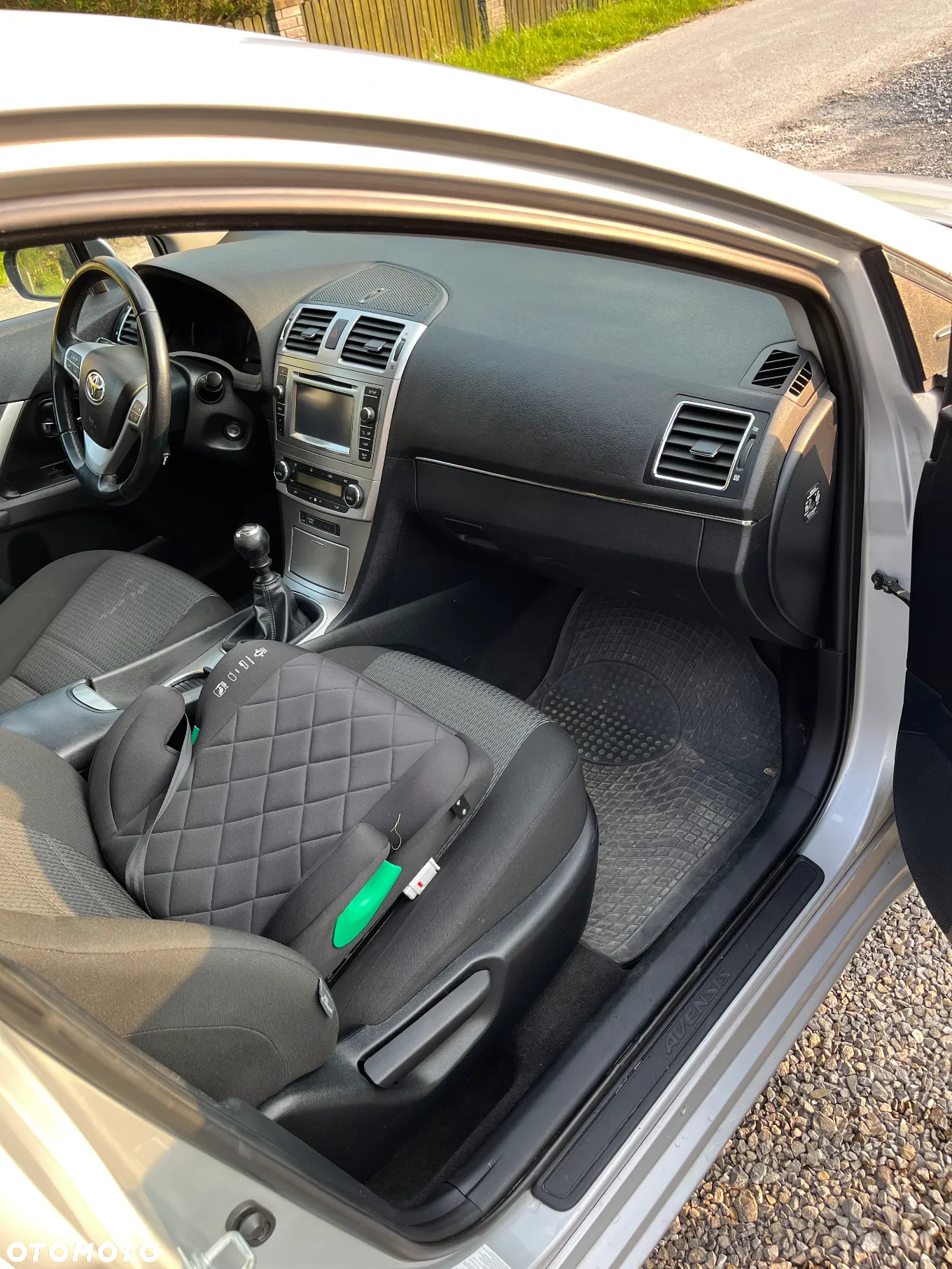 Toyota Avensis 2.0 D-4D Premium - 9